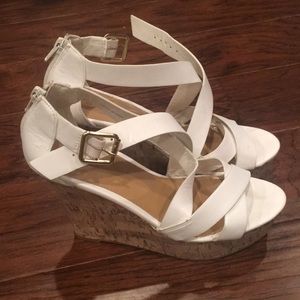 Express White Wedges